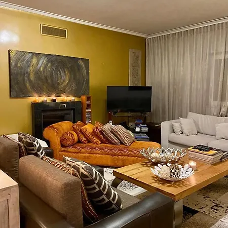 Yellow House Caxias&lisboa&suitetriplex&double Bedroom בית הארחה קשיאס