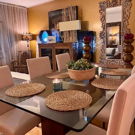 Yellow House Caxias&lisboa&suitetriplex&double Bedroom קשיאס