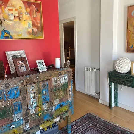 בית הארחה Yellow House Caxias&lisboa&suitetriplex&double Bedroom קשיאס