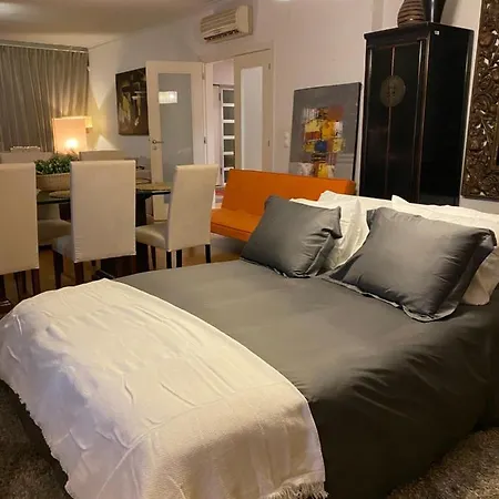 Yellow House Caxias&lisboa&suitetriplex&double Bedroom