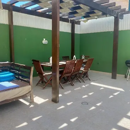 Yellow House Caxias&lisboa&suitetriplex&double Bedroom בית הארחה קשיאס